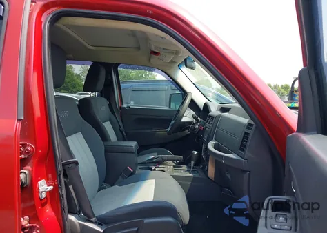 2009 Jeep Liberty Sport z USA, uszkodzony, nr VIN 1J8GN28K69W553594